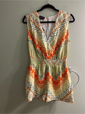 NWT BEBE Sorrento Stroll Romper multicolour summer print